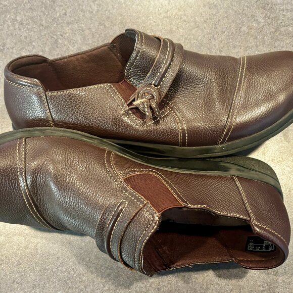 ~~Clarks Cheyn Madi 10M Slip-On Loafers Shoes Dark Brown Women's Slip On Comfort - Picture 2 of 7